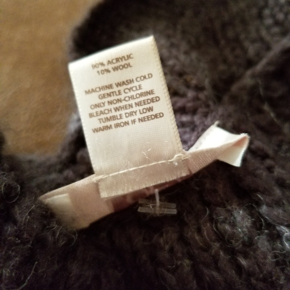 LOFT Grey Sweater. - Picture 4 of 4